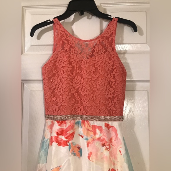 Casual Spring Dress - Picture 2 of 8